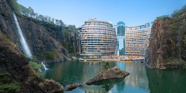 世界上特色之“最”的酒店，你住过几家？